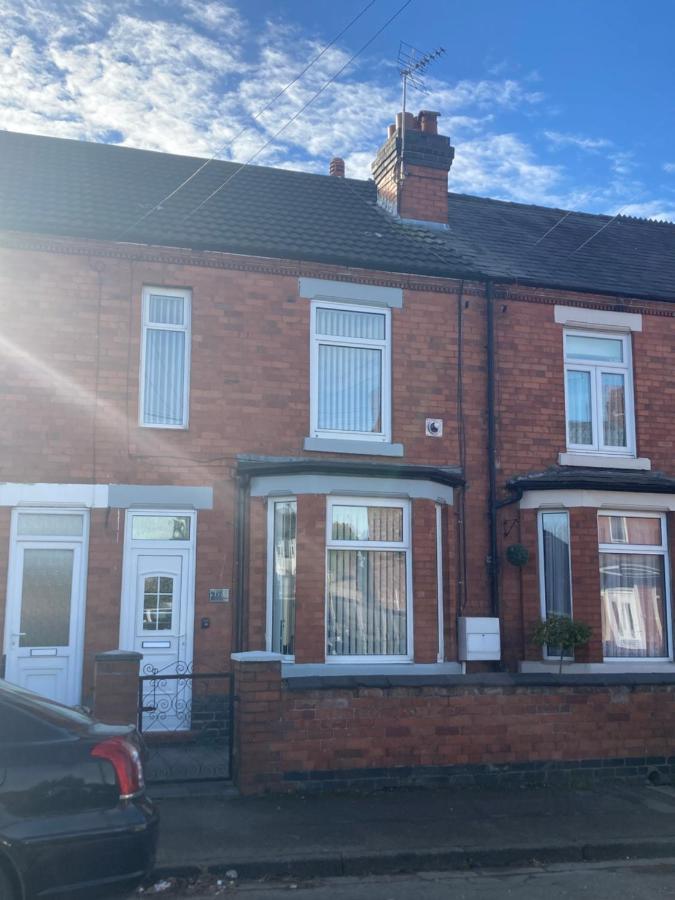 Cheshire Home Stays Crewe Exterior foto